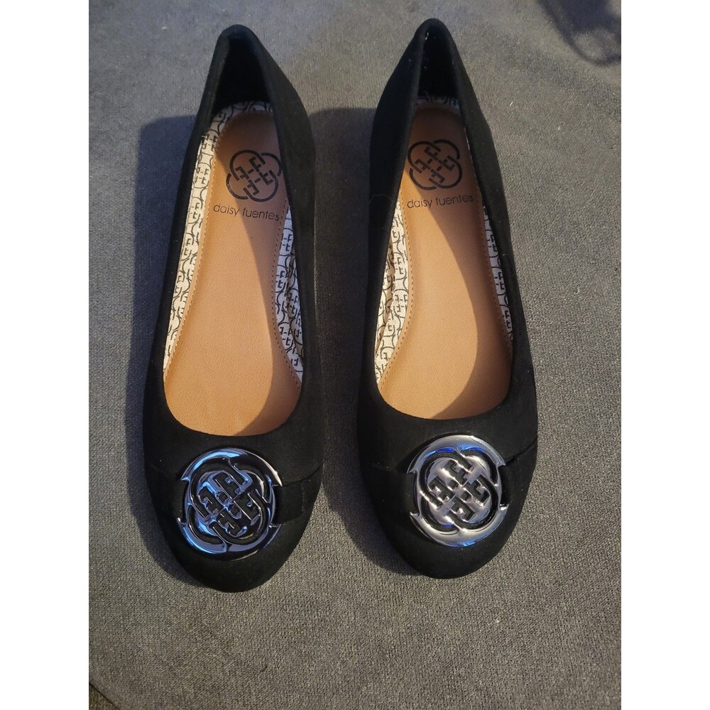 Daisy Fuentes Black Flats NEW no box Size 6M